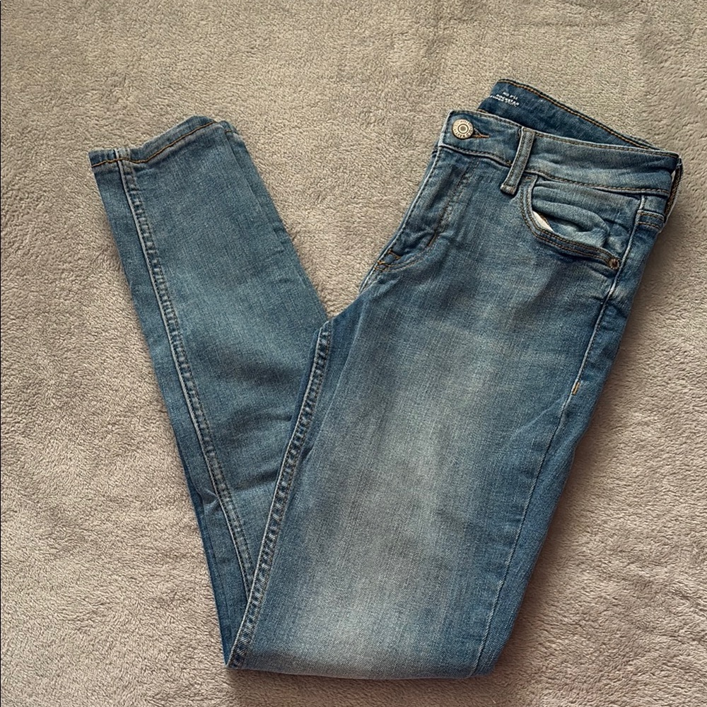 Old Navy Rockstar Super Skinny Jeans